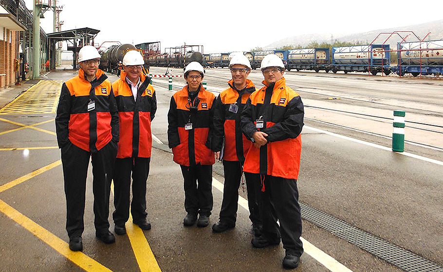 SERVICIO DE MANIOBRAS EN LA PLANTA DE REPSOL, SITA EN PUERTOLLANO (CIUDAD REAL)