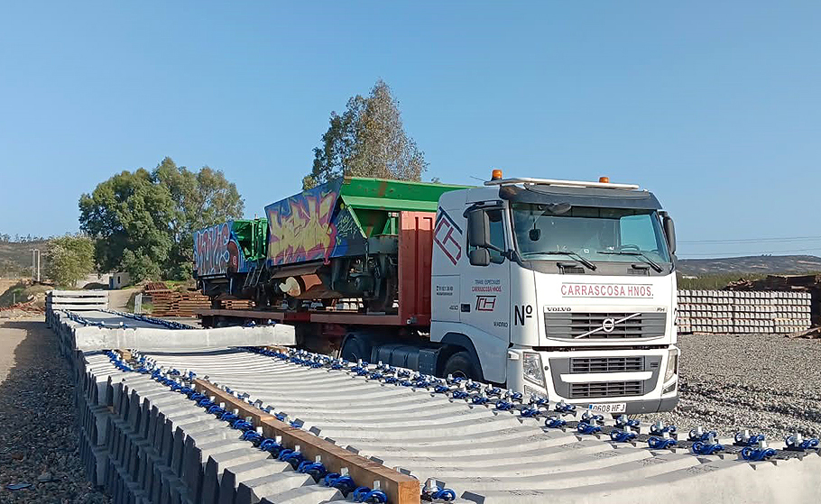 RENOVACIÓN INTEGRAL DE INFRAESTRUCTURA Y VÍA EN EL TRAMO ENTRE ZAFRA Y HUELVA
